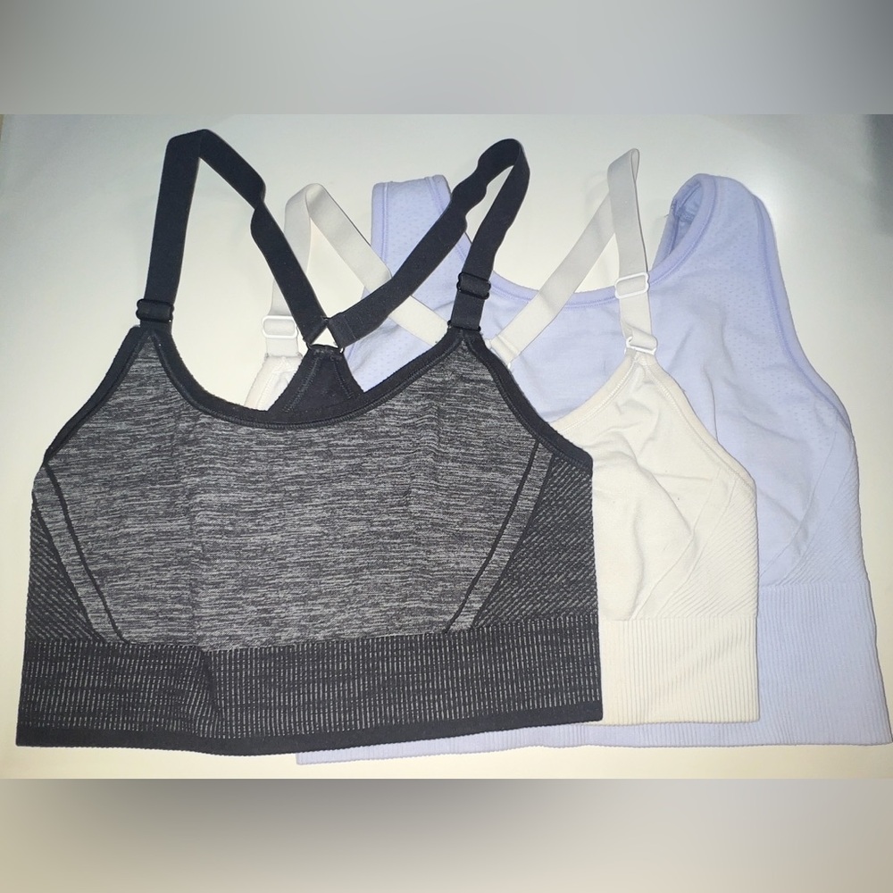 All in Motion 3 Sports Bras - Medium Support / Seamless